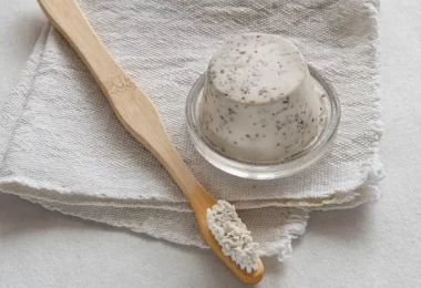 How to Make All-Natural Dog Toothpaste at Home